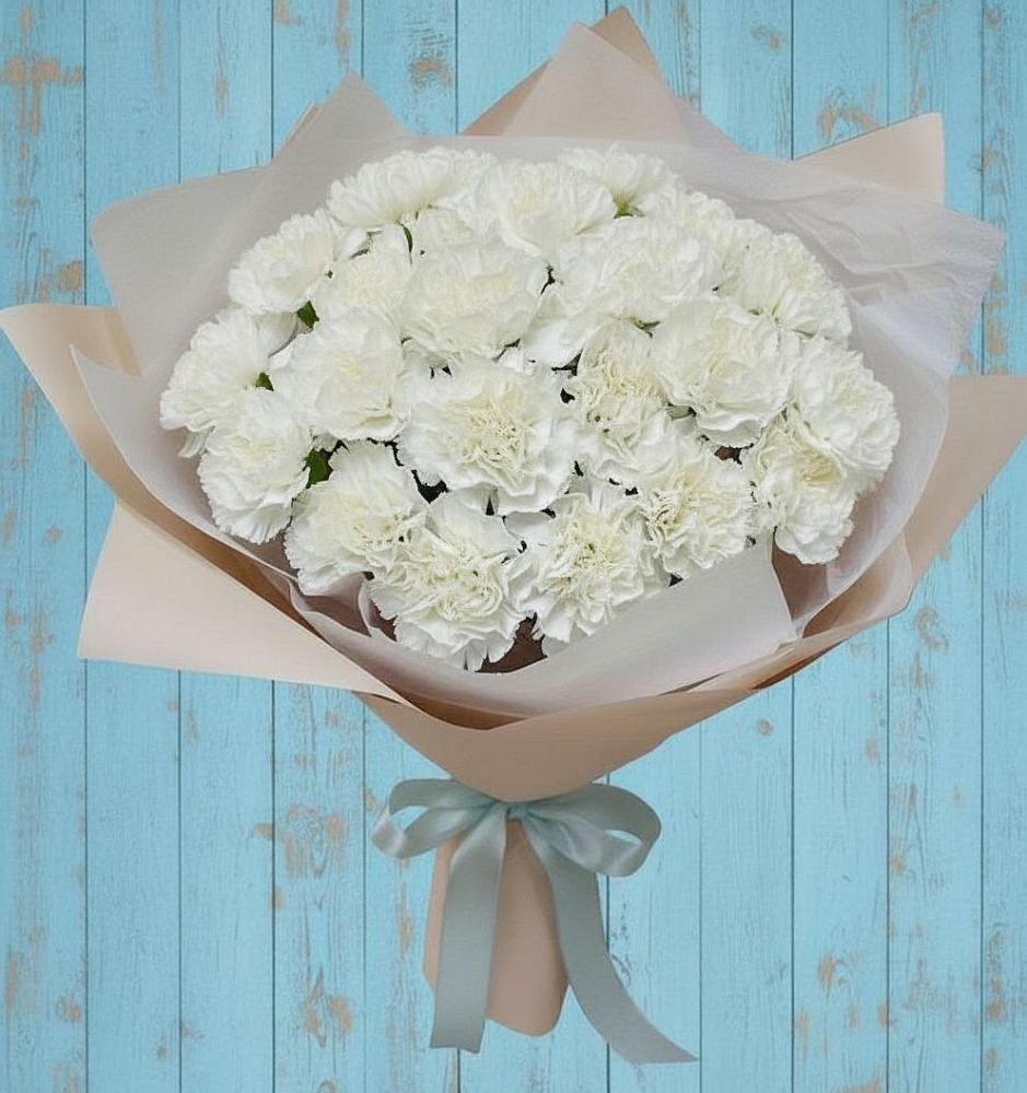 Букет цветов из: Гвоздики в Белогорске Кемеровской области