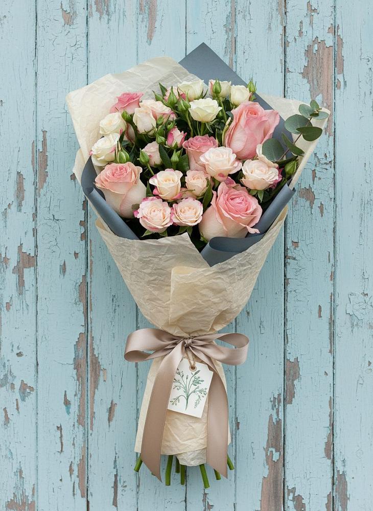 Букет цветов из: Розы в Белогорске Кемеровской области