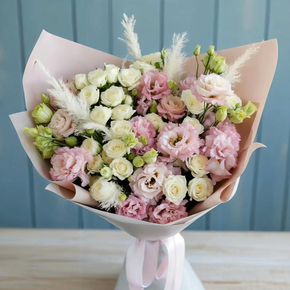 Букет цветов из: Альстромерии и Розы в Белогорске Кемеровской области