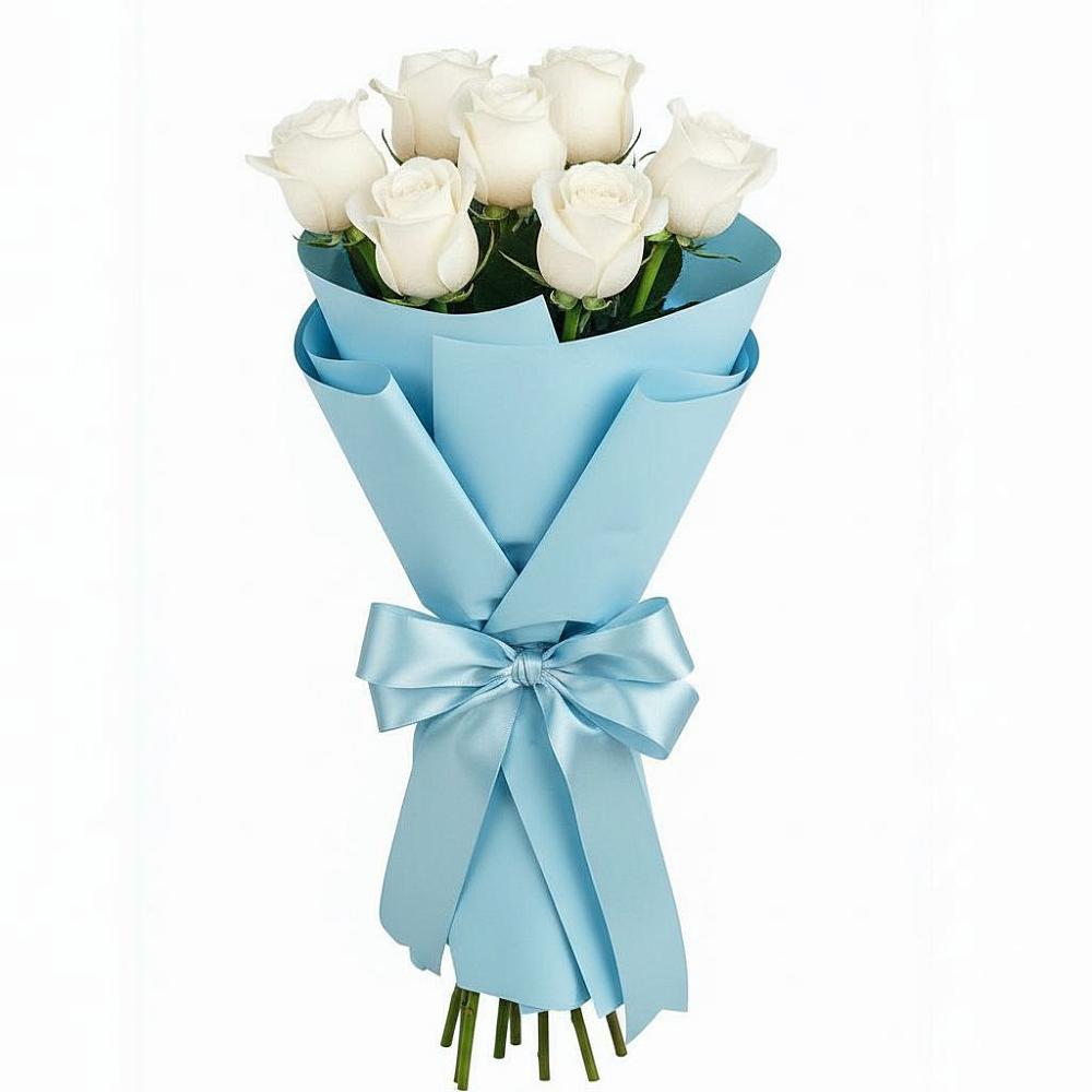 Букет 7 белых роз Проуд в Белогорске Кемеровской области