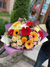 Букет цветов из:  Герберы, Ромашки, Хризантемы, Розы и Подсолнухи #REPLACE_PRED# Белогорске Кемеровской области