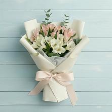 Букет цветов из:  Альстромерии в Белогорске Кемеровской области