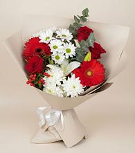 Букет цветов из:  Розы, Хризантемы, Герберы и Лилии в Белогорске Кемеровской области