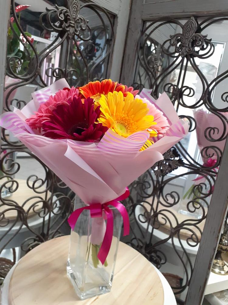 Букет цветов из: Герберы в Белогорске Кемеровской области