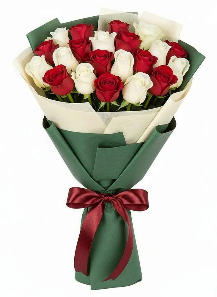 Букет Микс из красных и белых роз в Белогорске Кемеровской области