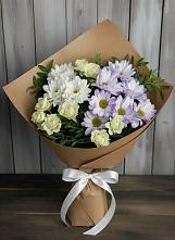Букет цветов из:  Хризантемы и Розы в Белогорске Кемеровской области