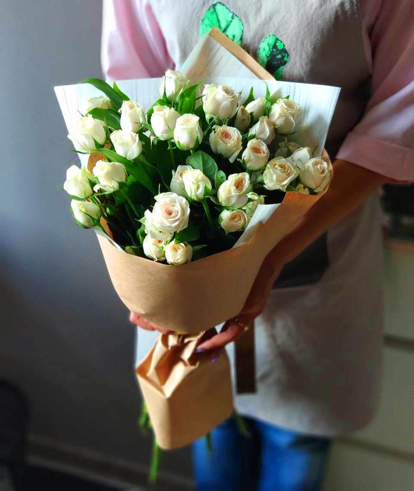 Букет цветов из: Розы в Белогорске Кемеровской области