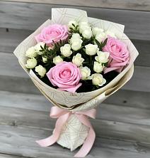Букет цветов из:  Розы в Белогорске Кемеровской области