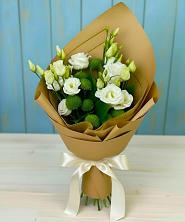 Букет цветов из:  Хризантемы и Лизиантусы в Белогорске Кемеровской области