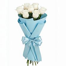 Букет 7 белых роз Проуд в Белогорске Кемеровской области