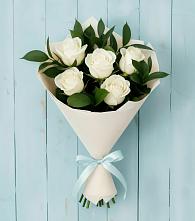 Букет цветов из:  Розы в Белогорске Кемеровской области