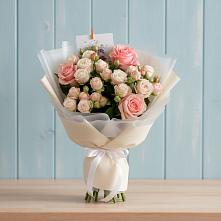 Букет цветов из:  Розы в Белогорске Кемеровской области
