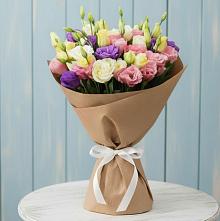 Букет цветов из:  Лизиантусы в Белогорске Кемеровской области
