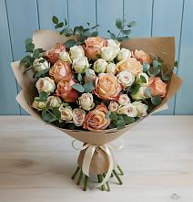 Букет цветов из:  Альстромерии и Розы в Белогорске Кемеровской области