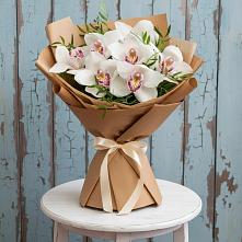 Букет цветов из:  Орхидеи и Розы #REPLACE_PRED# Белогорске Кемеровской области
